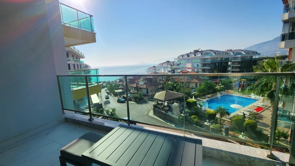 Deniz kenarında lüks, Kargıcak'ta birinci sınıf bir komplekste 1+1