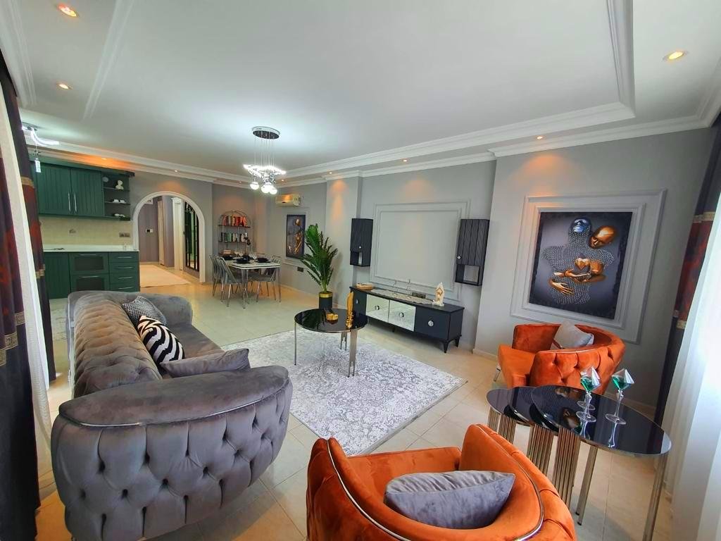 Oba'nın gelişmiş bölgesinde, denize 300 metre mesafede, 2+1 daire kiralık.