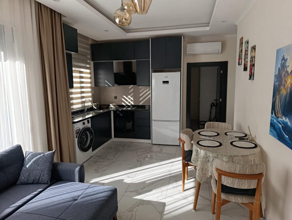 Двухкомнатная квартира рядом с морем в центре Аланьи