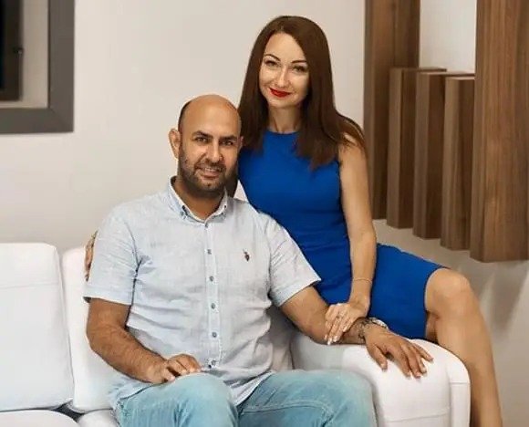 Про компанію