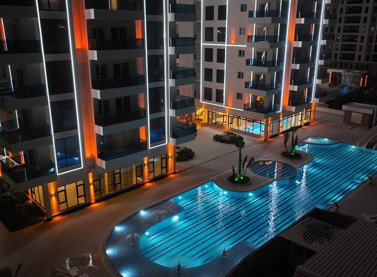 Пентхаус 2+1 з видом на море в Махмутларі