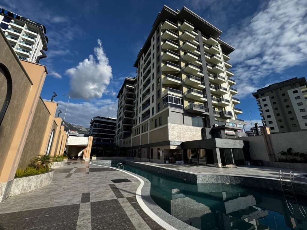 Современная квартира 2+1 в центре Махмутлара по низкой цене