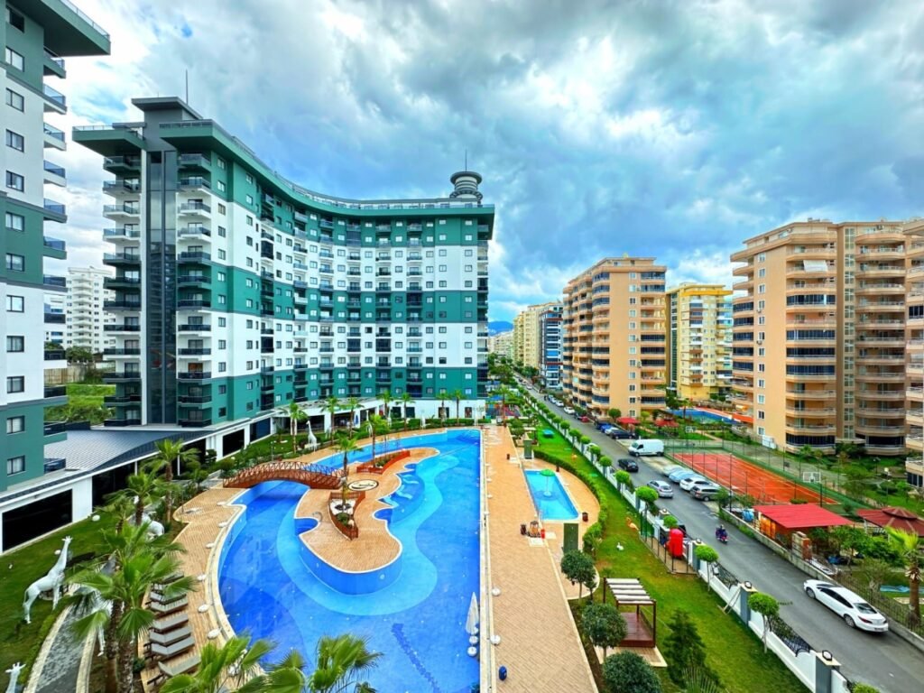 Современная двухкомнатная квартира в комплексе с расширенной инфраструктурой в Махмутларе