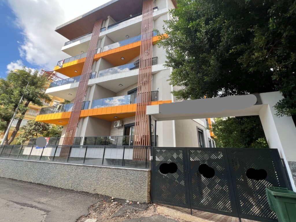 Просторный дуплекс 2+1 в новом жилом комплексе рядом с морем