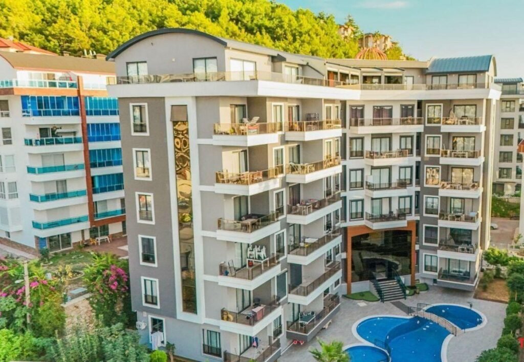 Apartment with sea view 200 m from the beach