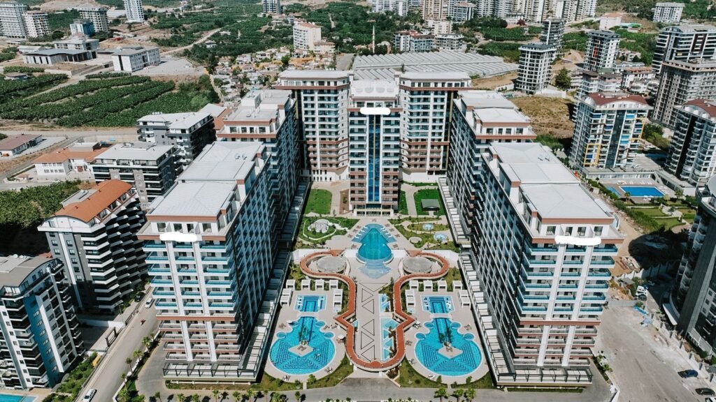 Аренда 1+1 в новом комплексе Yekta Premium — первый сезон, собственный пляж и максимальный комфорт