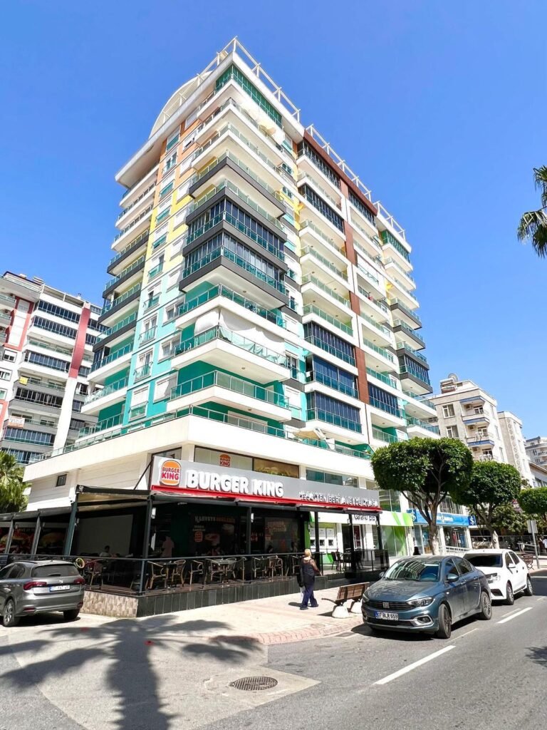 Квартира поряд з морем та інфраструктурою - все біля будинку