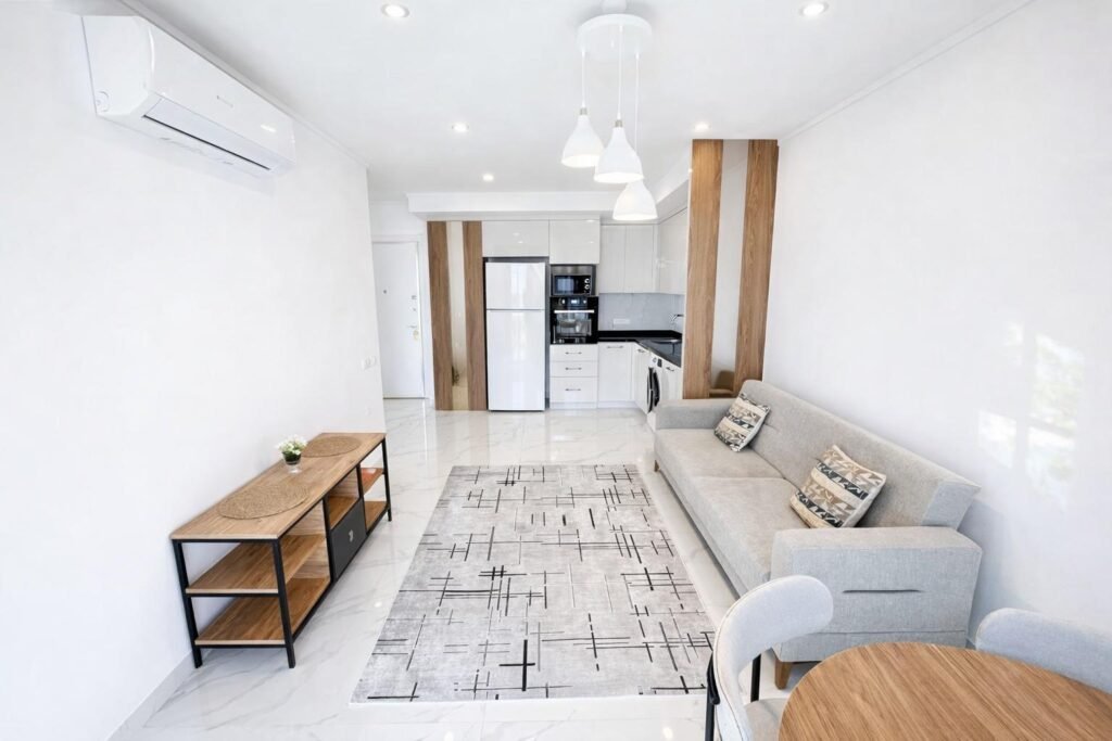 Современная двухкомнатная квартира с мебелью в новом комплексе в районе Оба, открытом для ВНЖ