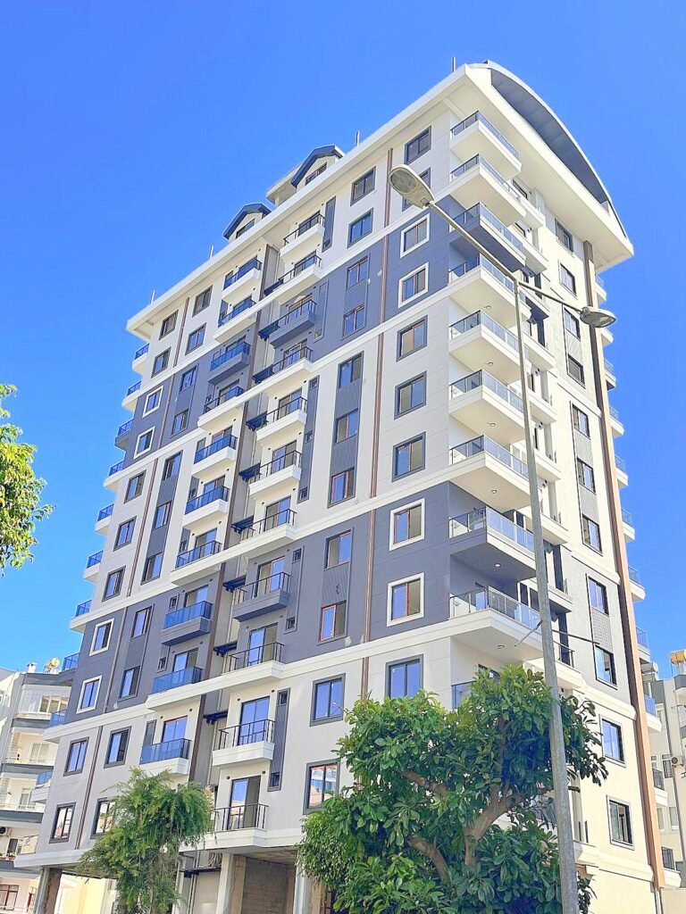 Kompleks, denize 100 metre mesafede, son aşamalarında bulunuyor.