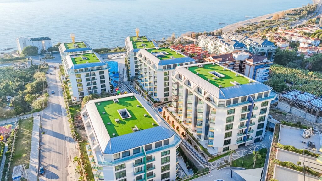 A waterfront apartment in Kargicak is a ready-made solution for living and a profitable investment.