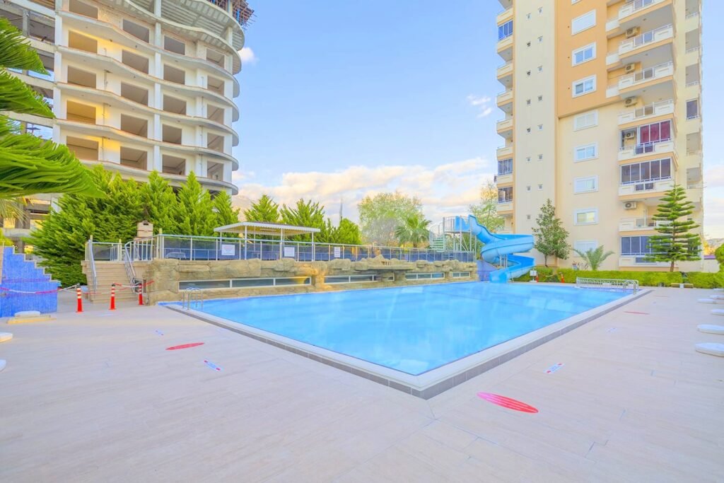 Просторная квартира 2+1 в Махмутларе — 110 м² комфорта, всего 400 метров до моря