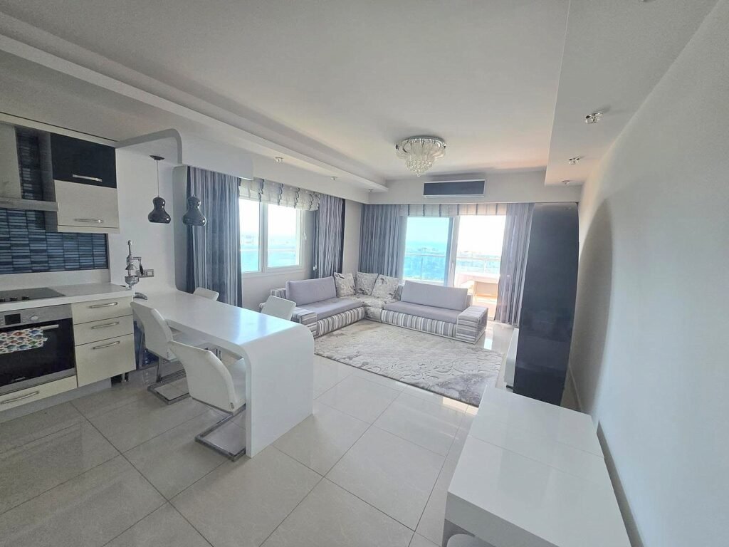 Продаж мебльованої квартири 2+1 в Махмутларі з видом на море